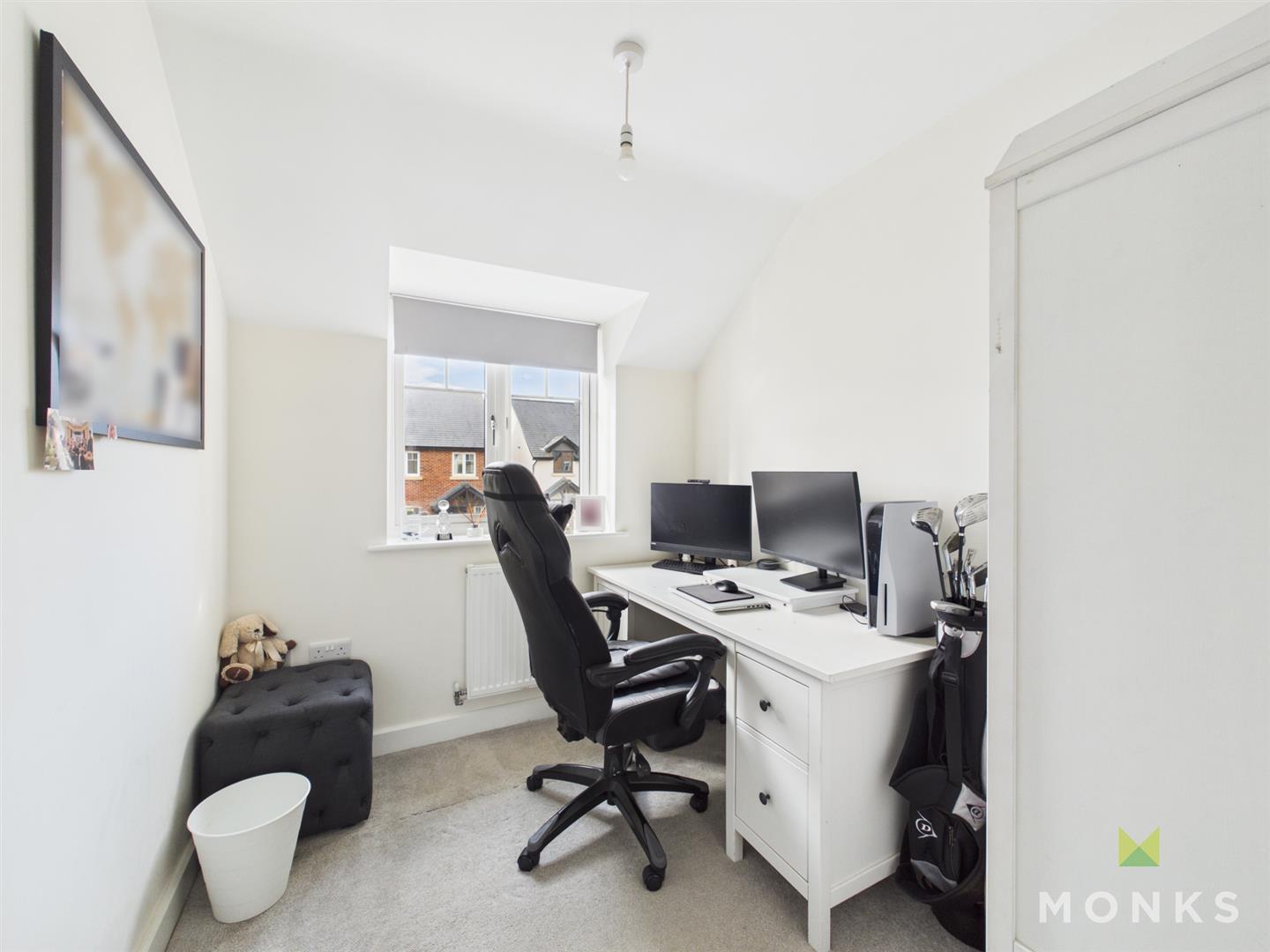 6 Knights Grove, Oswestry, SY10 8PU For Sale